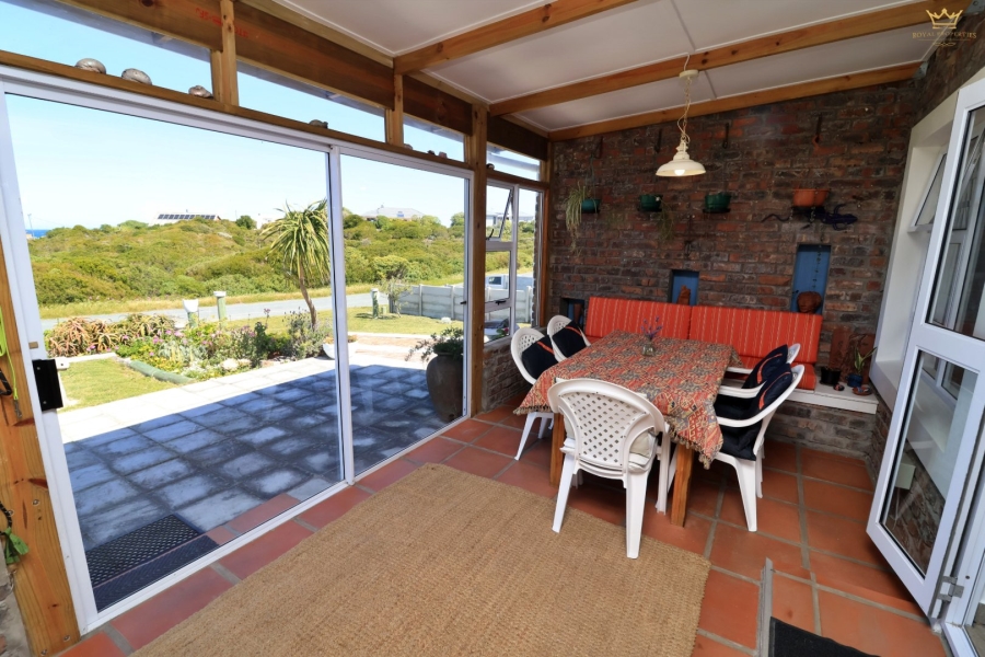 2 Bedroom Property for Sale in Pearly Beach Western Cape